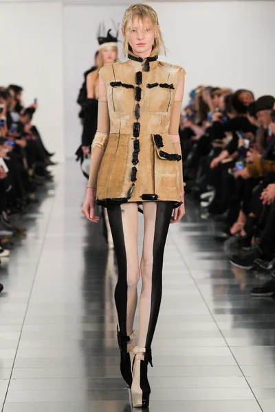 Look 1